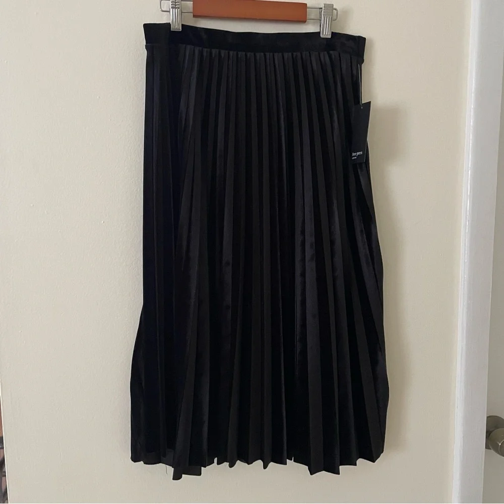 Brand New Free Press Black Velvet Skirt